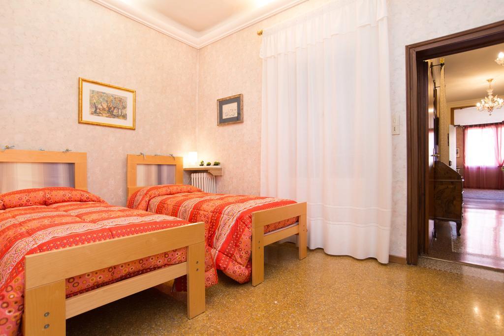 Ca Della Trifora Apartment เวนิส ภายนอก รูปภาพ